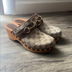 Gucci Women's Brown Clogs